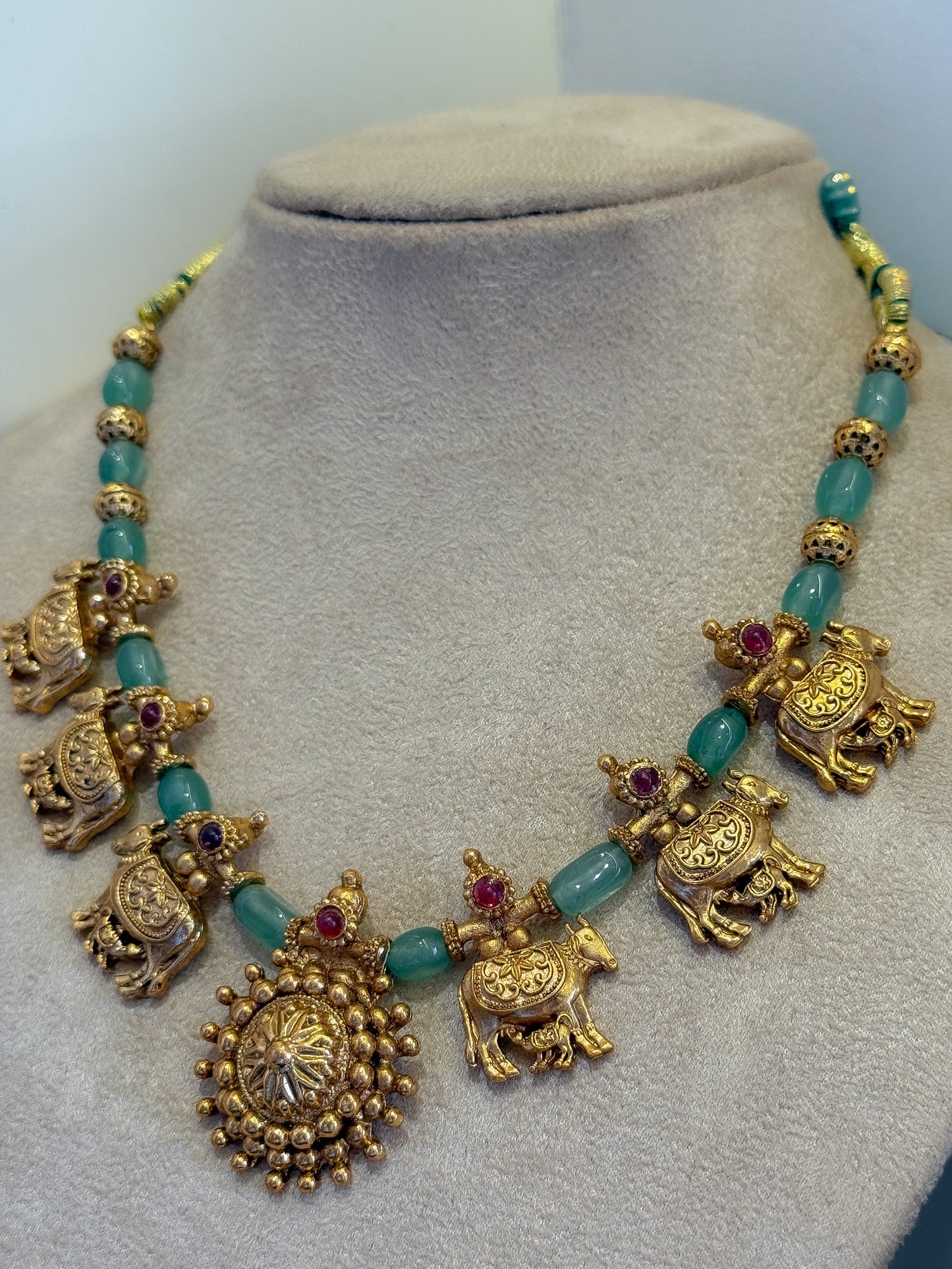 Gajanan Necklace Set