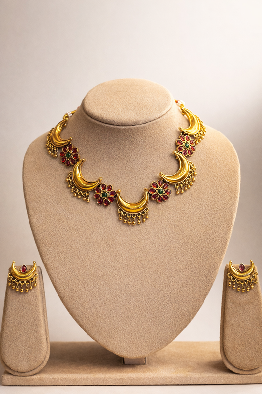 Surya-Chandrika Haar Set
