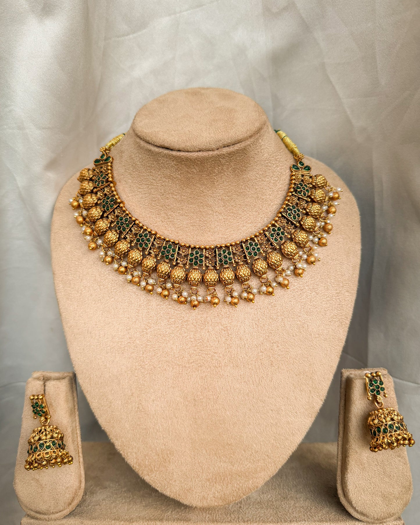 Haripriya Temple Choker Set