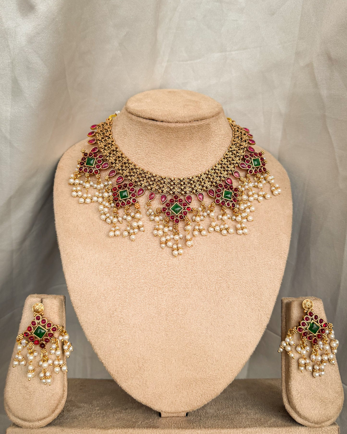 Rangmala Kundan Choker Set